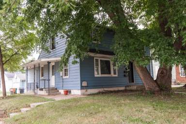 Main picture of 717 13th Ave NE