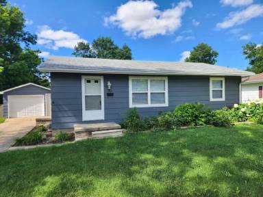 Main picture of 1302 SW Lynn Dr