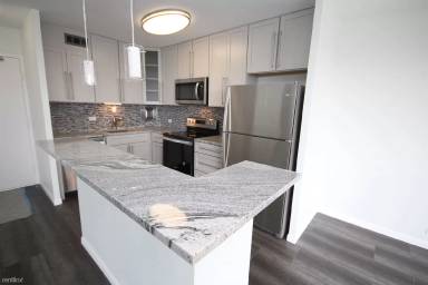 Main picture of Beach Point Tower Condo