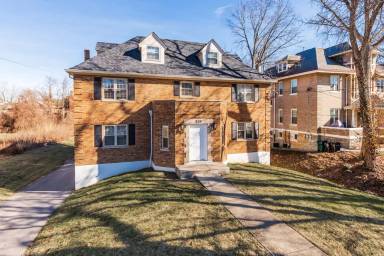 Main picture of 800 N Fred Shuttlesworth Cir