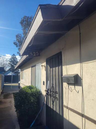 Main picture of 323 E St