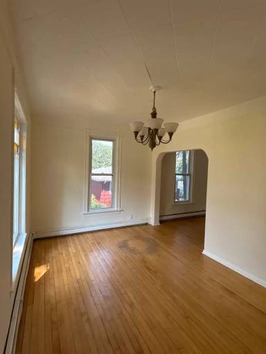 Main picture of 526 Winslow Ave