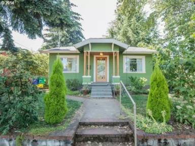 Main picture of 7551 N Chatham Ave