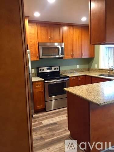 Main picture of 1117 Evelyn Ln