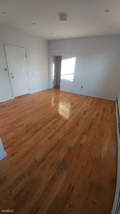 Main picture of 8601 101st Ave