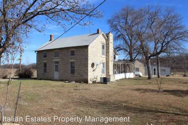 Main picture of 32832 Old K10 Rd