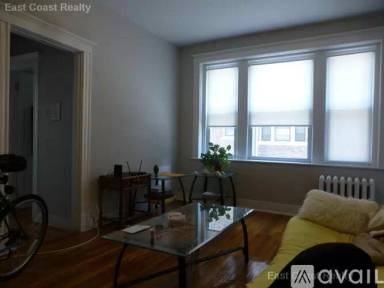 Main picture of 236 Kelton St