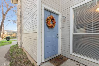 Main picture of 5203 Evans Ave