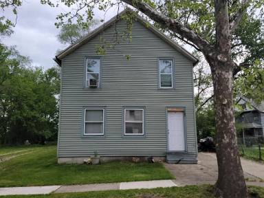 Main picture of 6215 Carpenter Ave