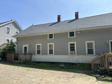 Main picture of 17 Railroad Ave