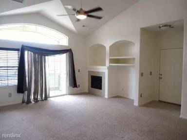 Main picture of 1574 Olympia Cir