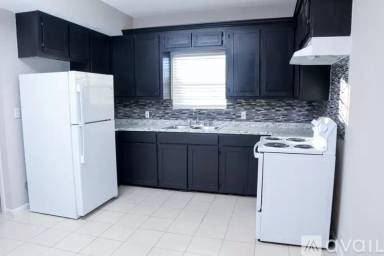 Main picture of 8501 Michigan Ave