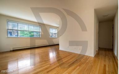 Main picture of 530 W Aldine Ave