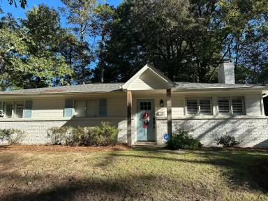 Main picture of 1220 Beanland Dr