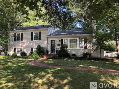 Main picture of 8407 Crossley Pl