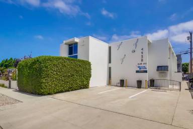 Main picture of 4938 Muir Ave