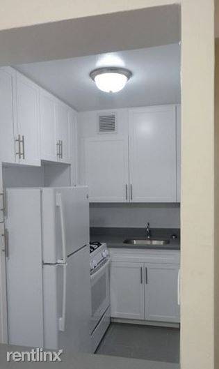 Main picture of 12330 83rd Ave