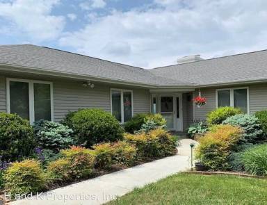 Main picture of 125 Gray Fox Ln