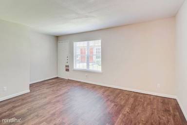 Main picture of Estates at Spring Branch