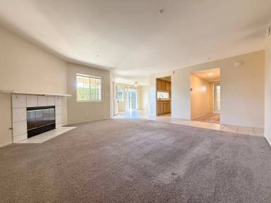 Main picture of 5021 Waverider Cir