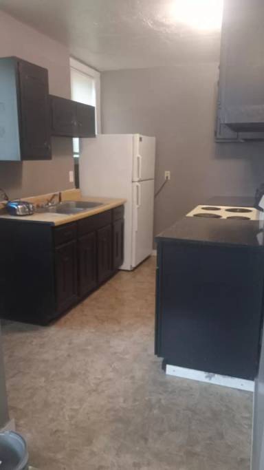 Main picture of 424 W 8th St