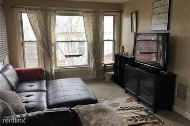 Main picture of 11 Lawson Ave
