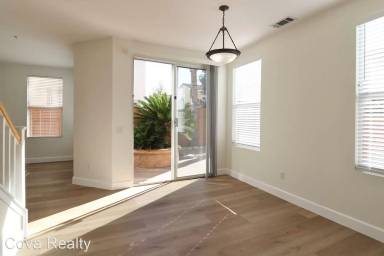 Main picture of 805 Noontide Way