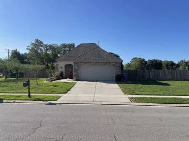 Main picture of 101 Ouachita Dr