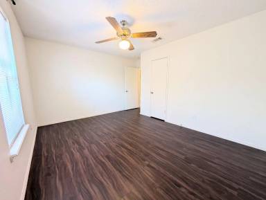 Main picture of 420 Hyden Ave