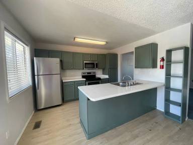 Main picture of 2955 Quincy Pl
