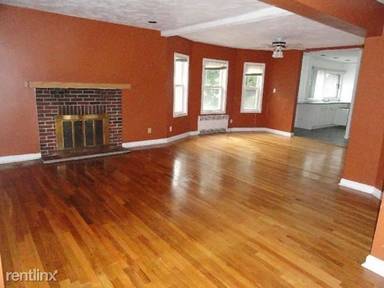 Main picture of 122 Bonner Ave