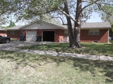 Main picture of 1002 E. 23rd