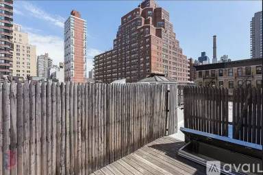 Main picture of 1373 1st Ave