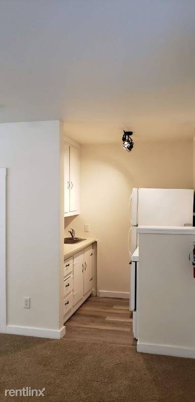 Main picture of 203 E Callender St