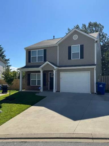 Main picture of 353 Oak Branch Rd
