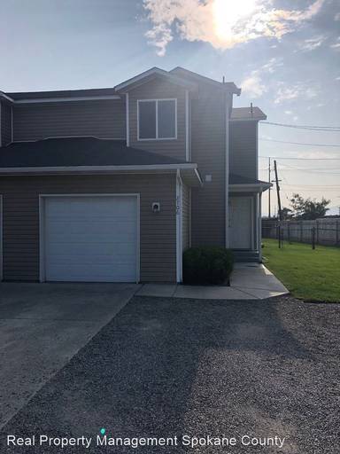 Main picture of 2706 N Boeing Rd