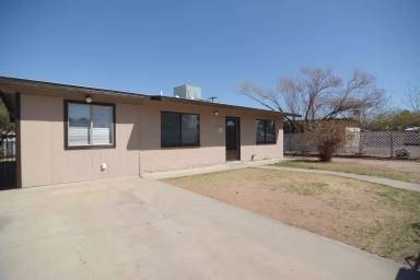 Main picture of 3661 E Sylvane St