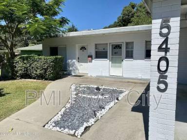 Main picture of 5405 Matanzas Way