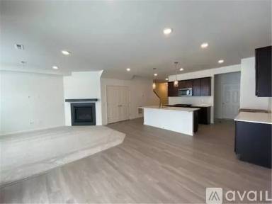 Main picture of 4837 Airlake Dr