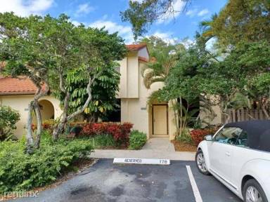 Main picture of 5859 Fox Hollow Dr