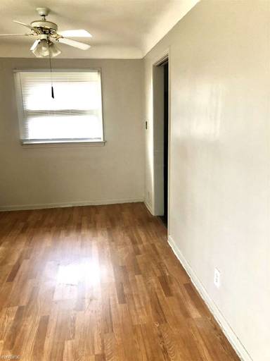 Main picture of 3014 Menominee Ave