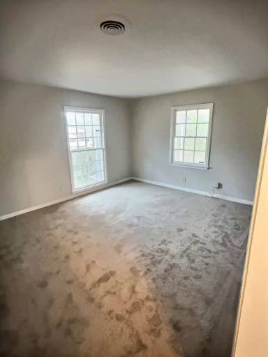 Main picture of 1042 Largo Ln