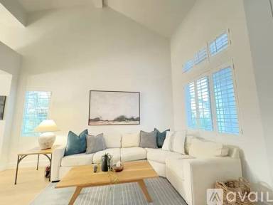 Main picture of 5096 Nighthawk Way