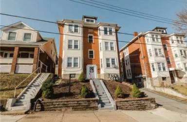 Main picture of 2918 Clermont Ave