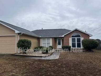 Main picture of 165 Sweetwater Dr