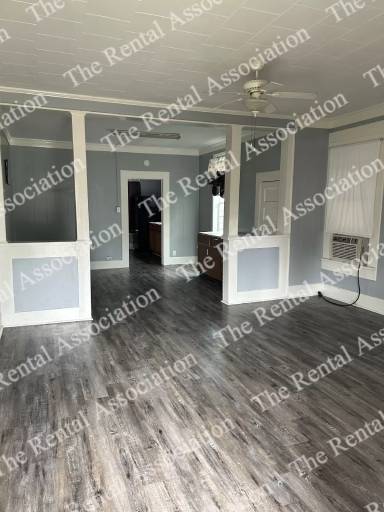 Main picture of 105 E Texas Ave