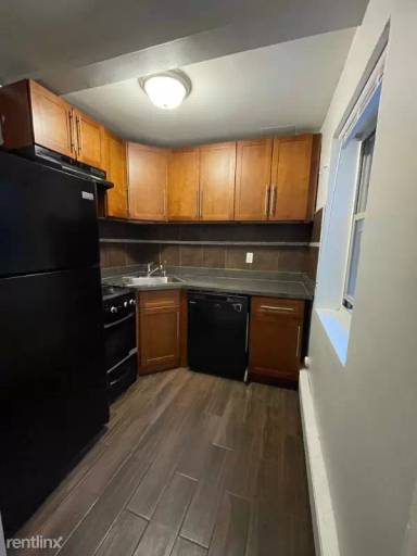 Main picture of 39 Duncan Ave