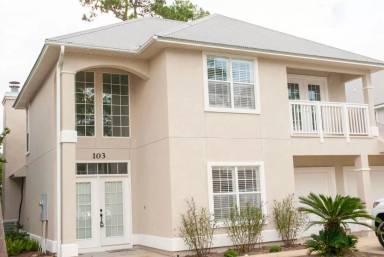 Main picture of 7009 N Lagoon Dr