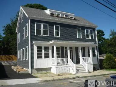 Main picture of 6 Larose Pl