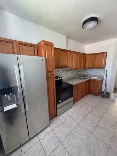 Main picture of 531 Ashford St